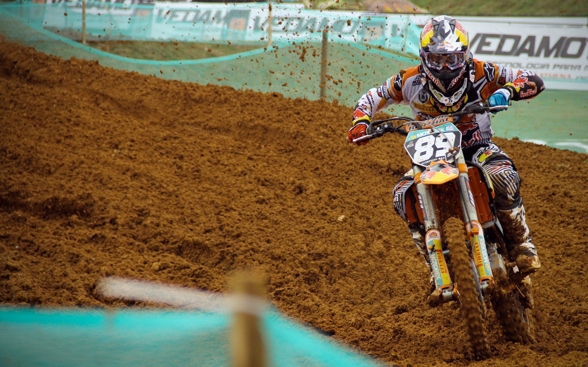 西甲国家德比之夜，卡拉斯科关键回合不手软，一球定乾坤