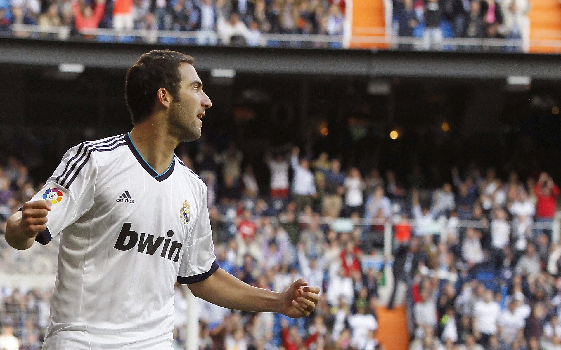 开云平台-拉亚状态火热，多特蒙德稳稳拿下苏格兰，欧冠小组赛展现战术成熟