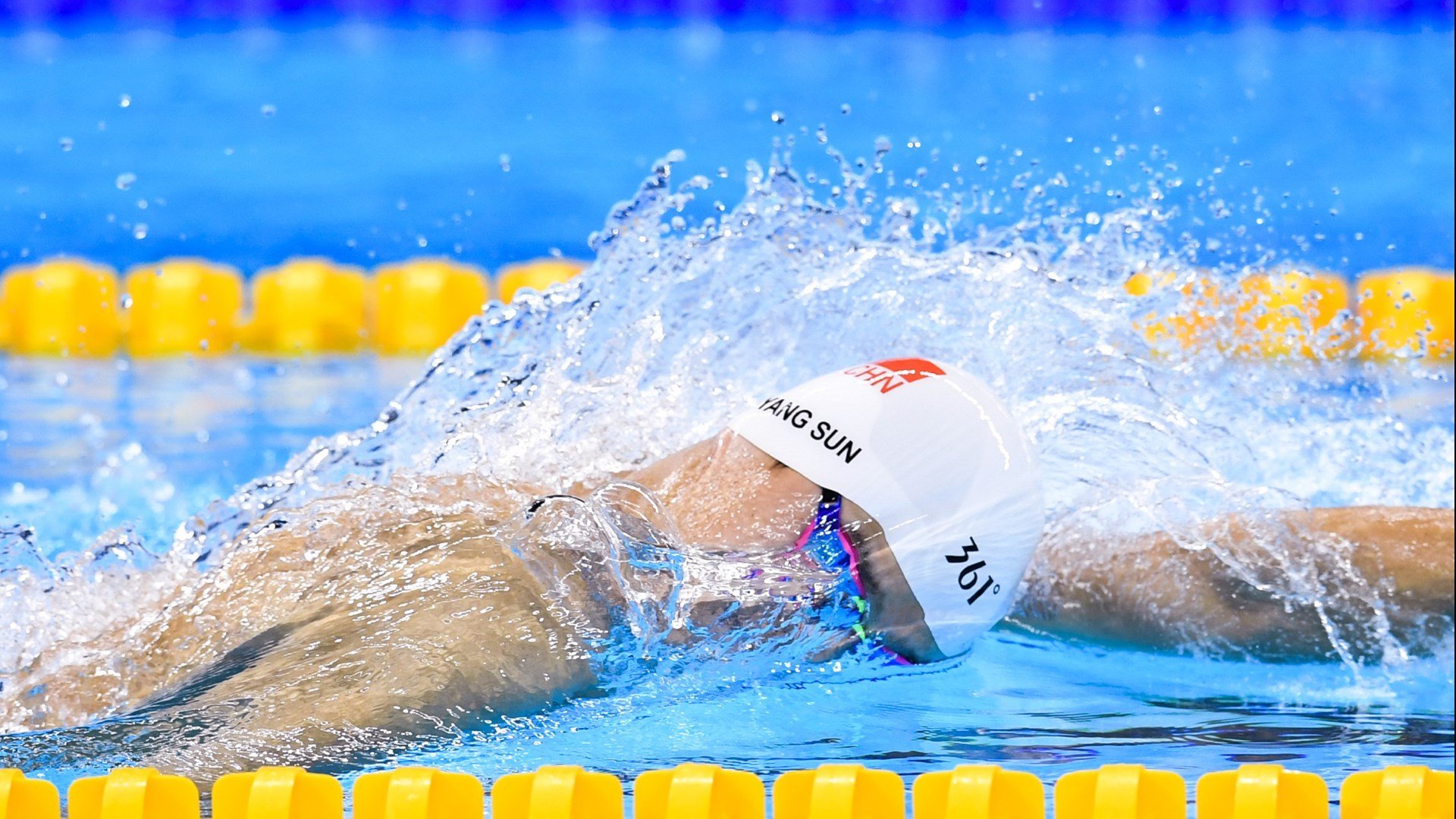 冰封神话与永恒难题，当罗马击败冰岛，梅西的对手依然无解